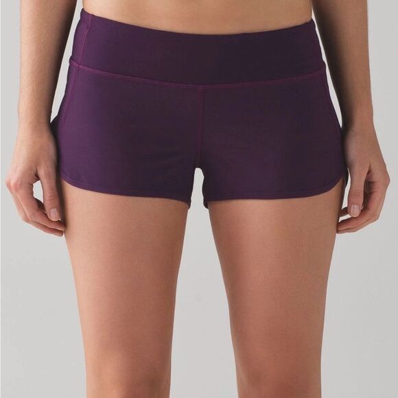 Lululemon speed 2.5” Shorts in darkest magenta - Picture 3 of 6